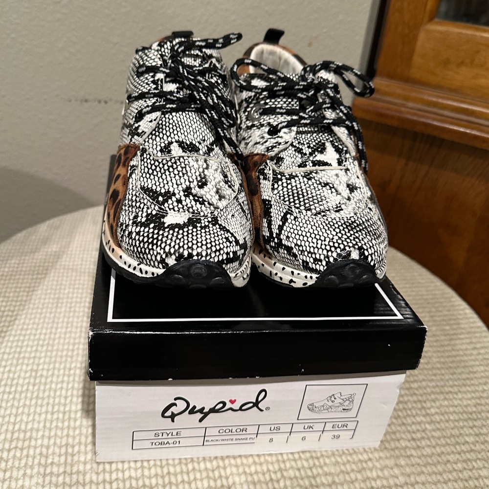 Qupid Women’s Black, White, and Snake Print Sneakers.********SOLD*******